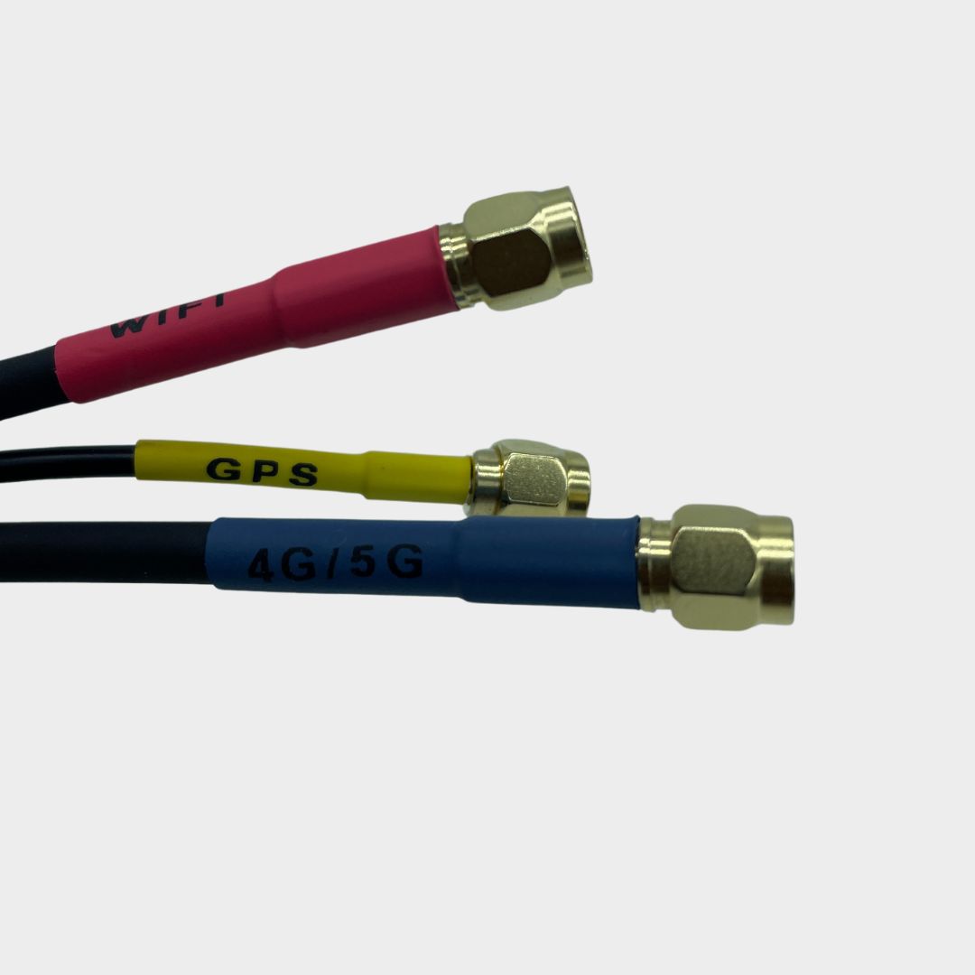 Black CS-LP3 low profile 3-in-1 antenna showing 4G/5G, WiFi, and GPS cables with color-coded SMA connectors.
